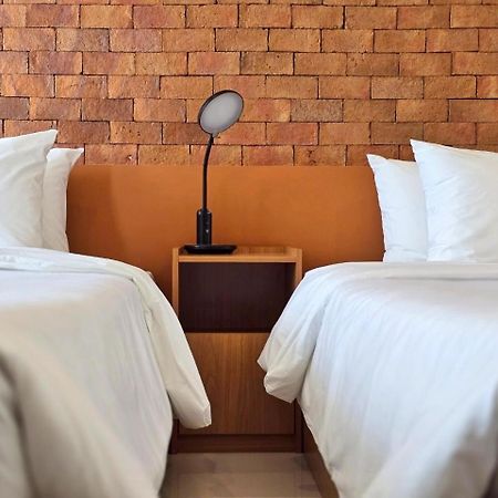 Wangkaew Hotel Пхитсанулок Экстерьер фото