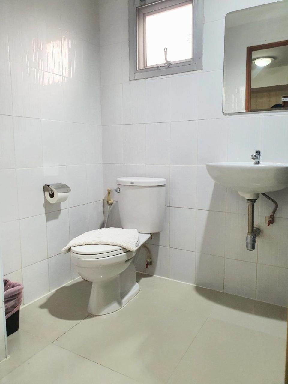 Wangkaew Hotel Пхитсанулок Экстерьер фото